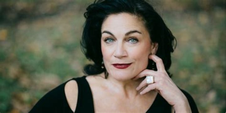 Kallen Esperian - Net Worth, Age, Height, Birthday, Bio, Wiki!
